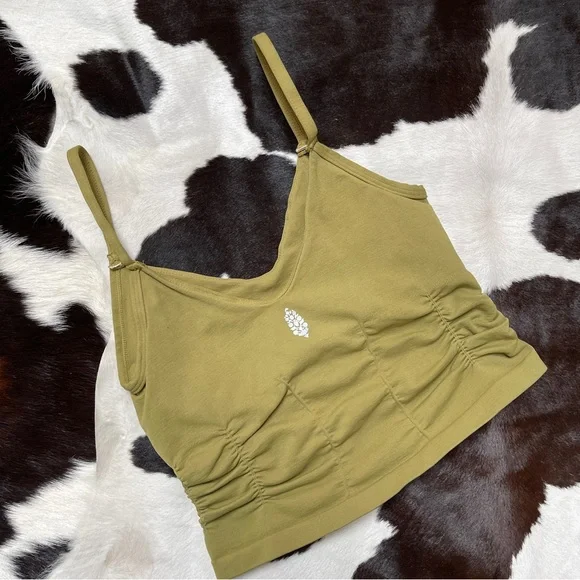 NWOT FREE PEOPLE MOVEMENT GOOD KARMA DUSTED MILITARY (KHAKI) RUCHED CROP TANK - Picture 10 of 10